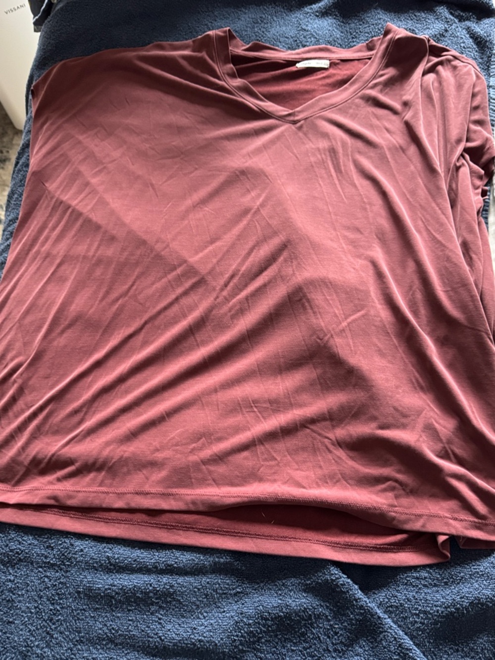 Women's V-Neck Short Sleeve Tee in Burgundy
